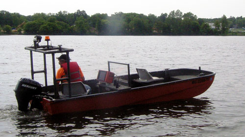 Worksmart underwater radar boat